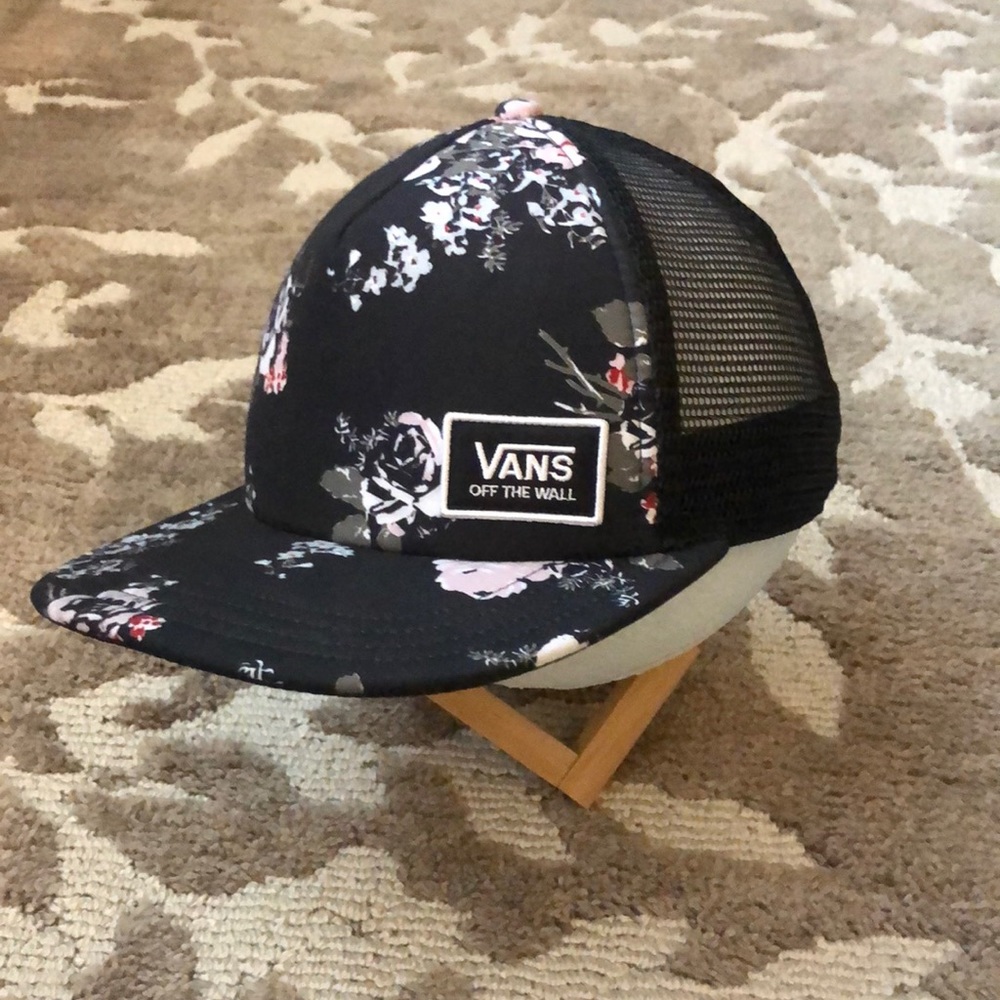Vans floral women’s snapback